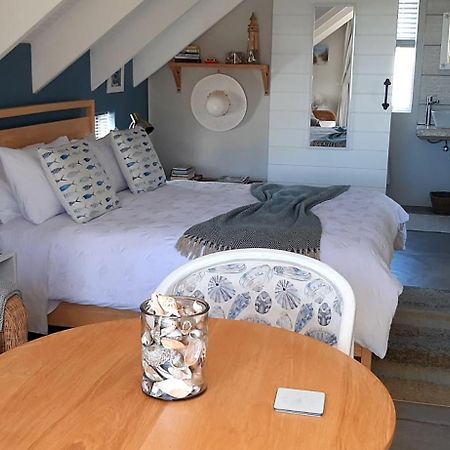 Milk Thistle Loft & Studio Apartments Paternoster Buitenkant foto