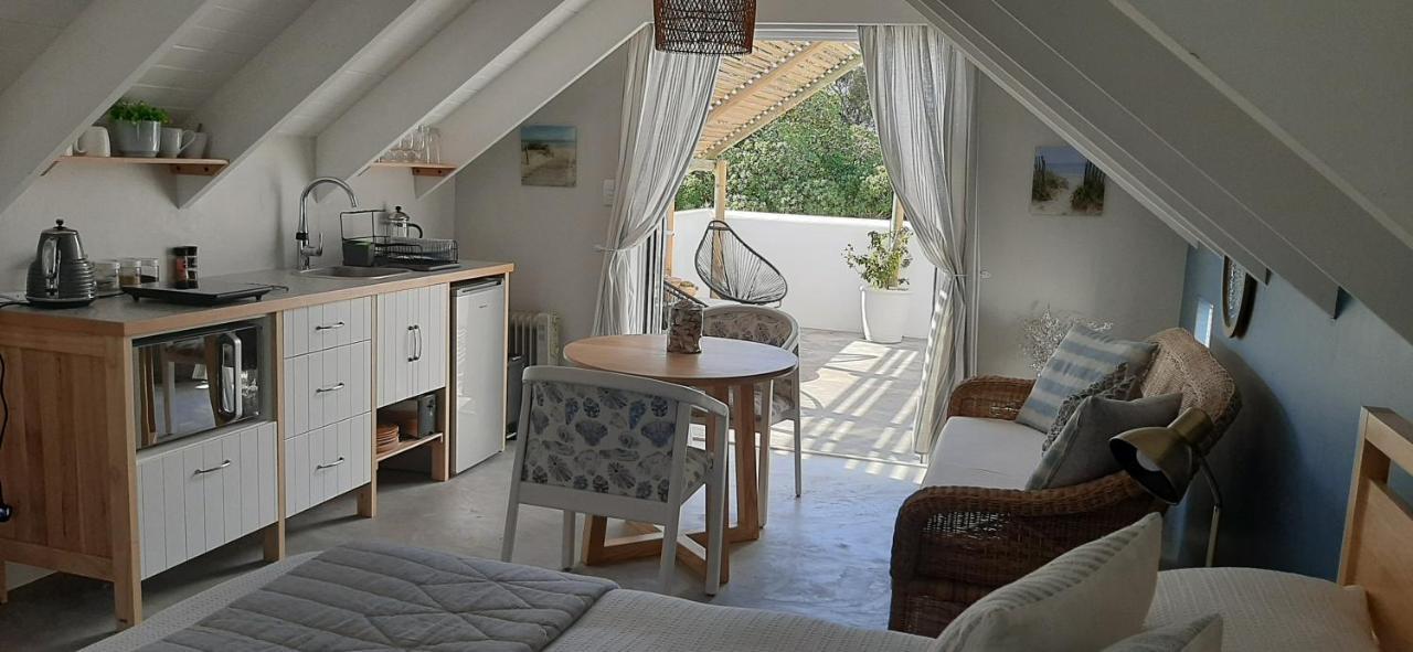 Milk Thistle Loft & Studio Apartments Paternoster Buitenkant foto