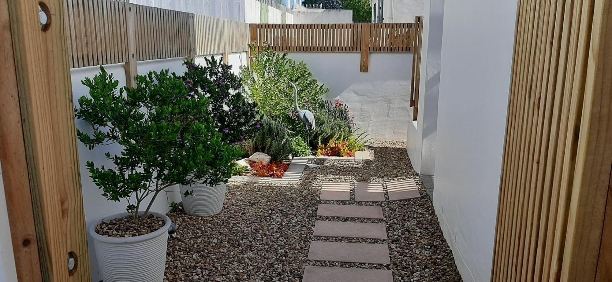 Milk Thistle Loft & Studio Apartments Paternoster Buitenkant foto