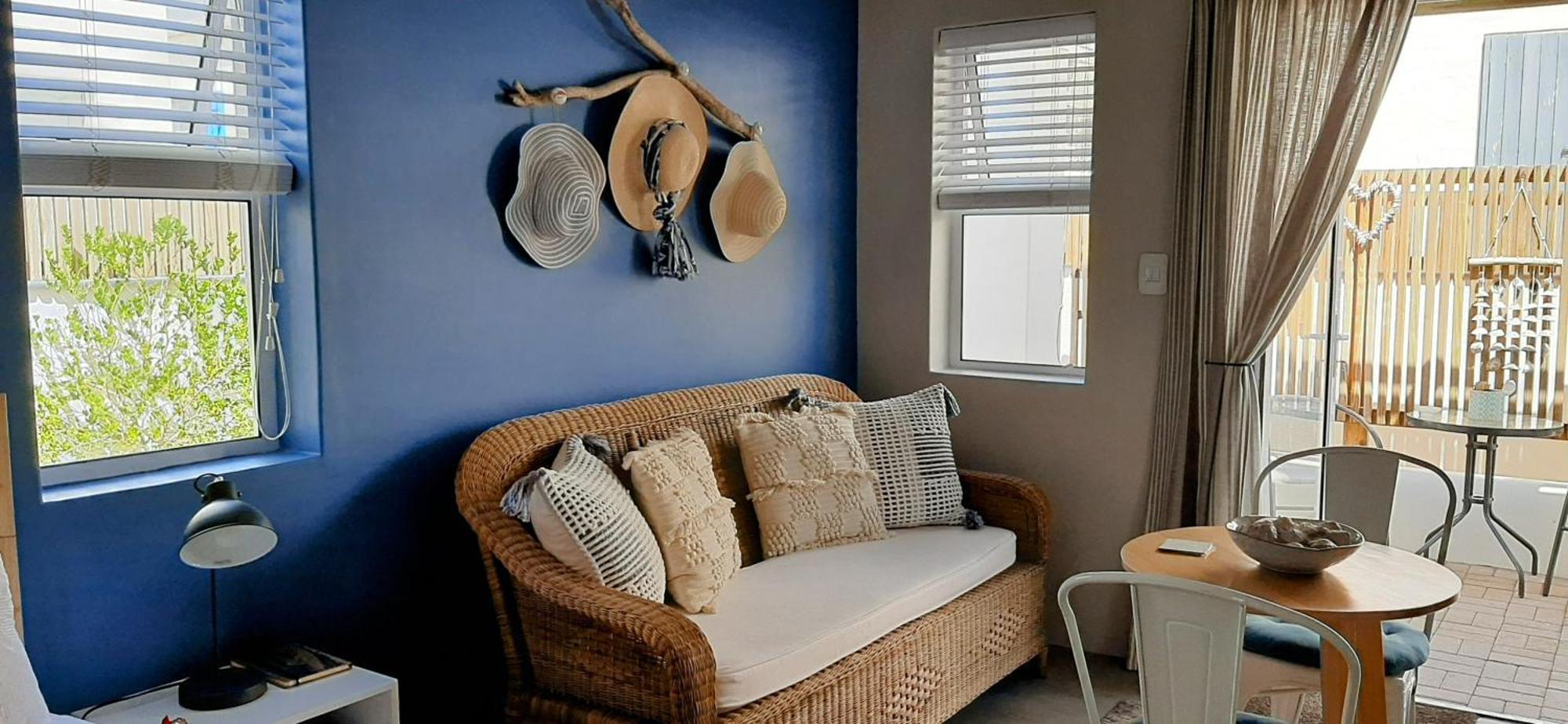 Milk Thistle Loft & Studio Apartments Paternoster Buitenkant foto